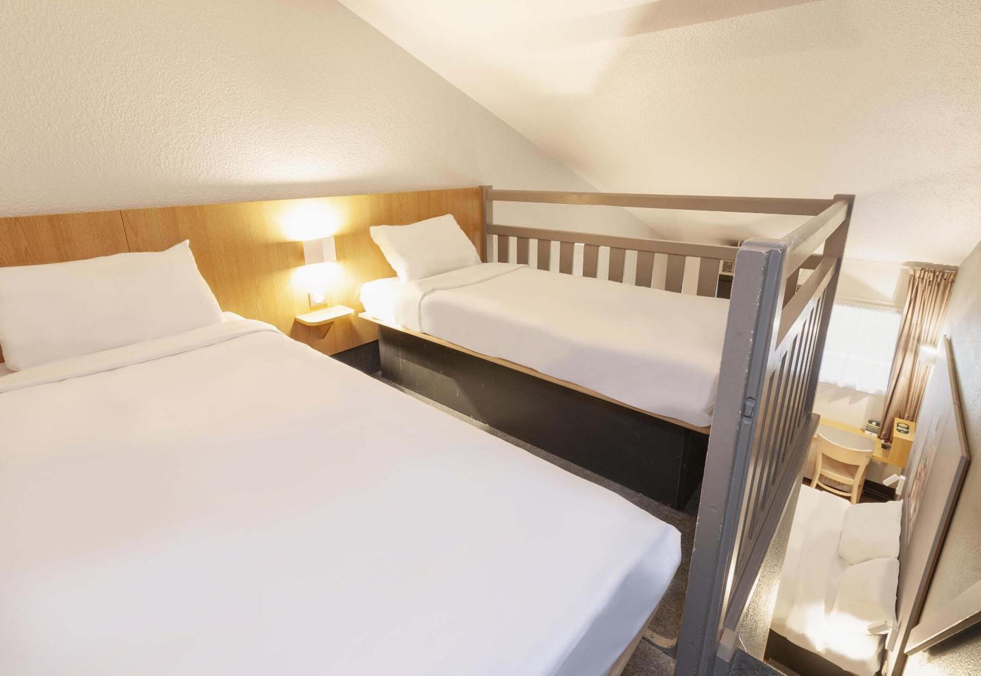B&B Hotel Μπαγιόν Εξωτερικό φωτογραφία